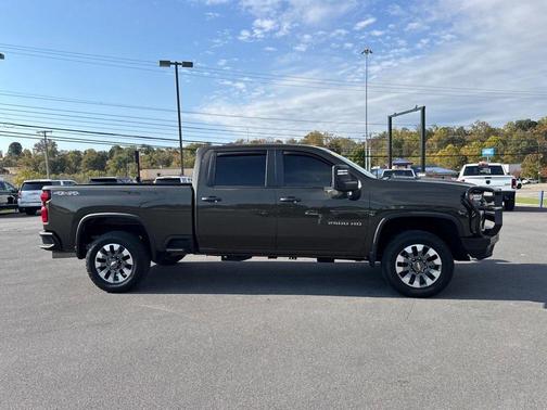2022 Chevrolet Silverado 2500 Custom