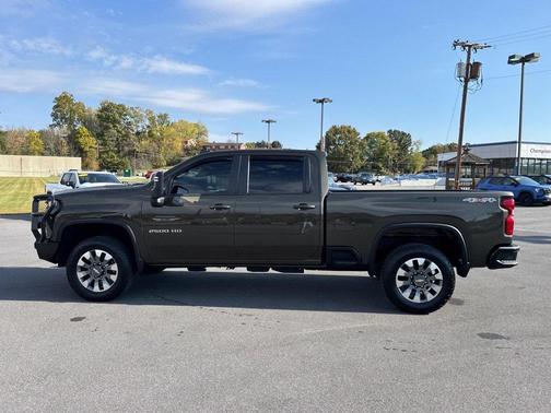 2022 Chevrolet Silverado 2500 Custom