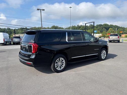 2021 GMC Yukon XL SLT