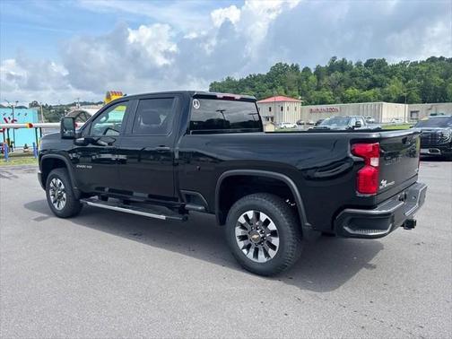 2024 Chevrolet Silverado 2500 Custom