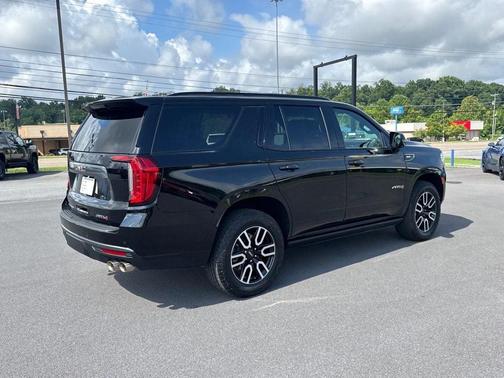 2024 GMC Yukon 4WD AT4
