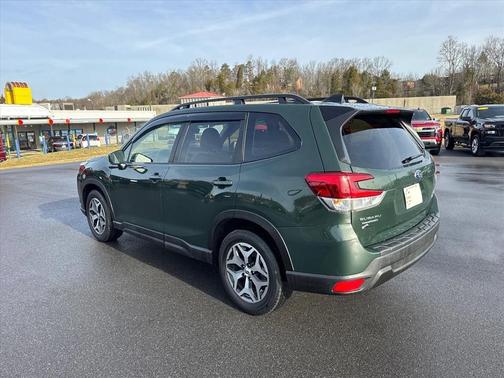 2024 Subaru Forester Premium