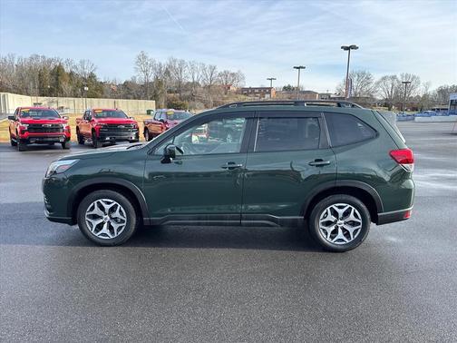 2024 Subaru Forester Premium