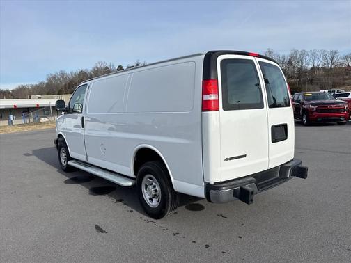 2024 Chevrolet Express 2500 RWD 2500 Regular Wheelbase WT