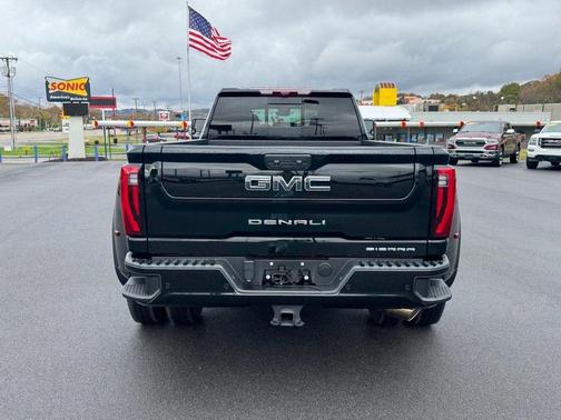 2024 GMC Sierra 3500 Denali