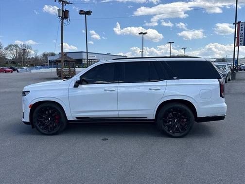 Crystal White Tricoat 2024 Cadillac Escalade Sport Platinum