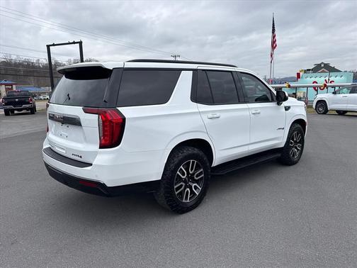 2023 GMC Yukon 4WD AT4