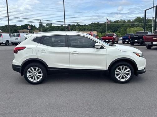 2018 Nissan Rogue Sport SV