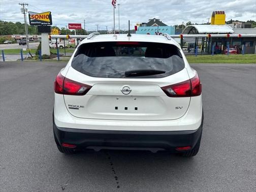 2018 Nissan Rogue Sport SV