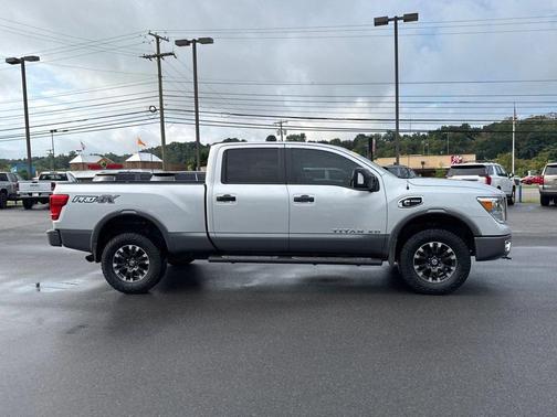 2019 Nissan Titan XD PRO-4X