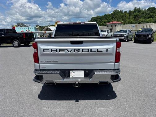 Silver Ice Metallic 2021 Chevrolet Silverado 1500 LT