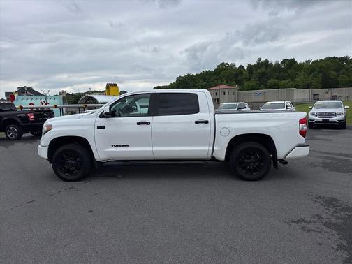 Super White 2016 Toyota Tundra TRD Pro