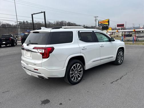 2021 GMC Acadia Denali