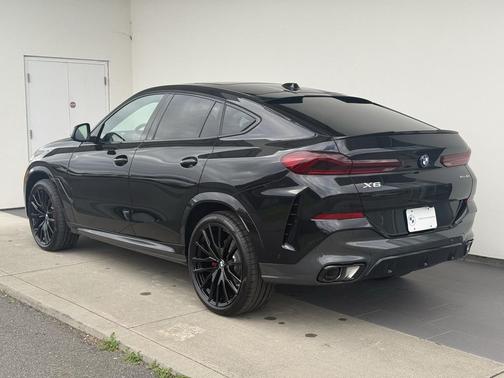 2026 BMW X6 xDrive40i