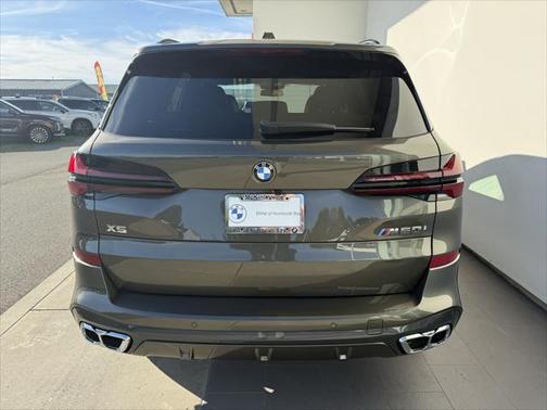 2025 BMW X5 M60i