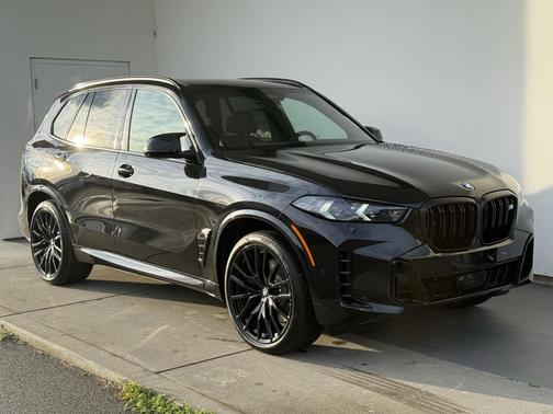 2026 BMW X5 M60i