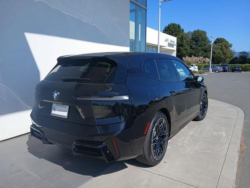 Black Sapphire Metallic 2026 BMW iX M70