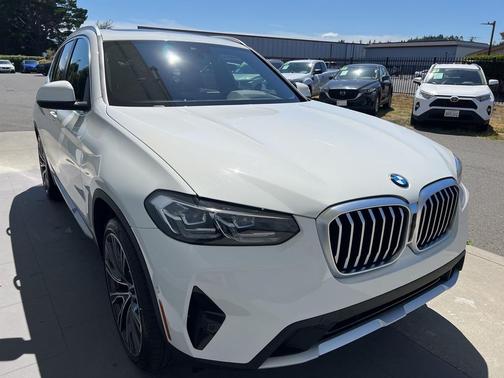 2023 BMW X3 xDrive30i