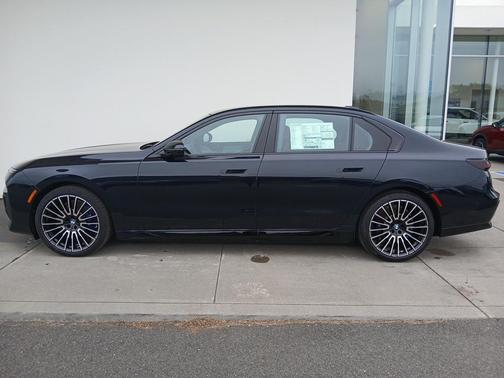 2025 BMW i7 xDrive60