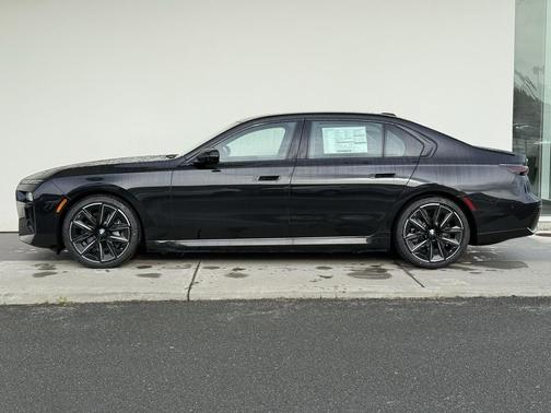 2025 BMW i7 eDrive50