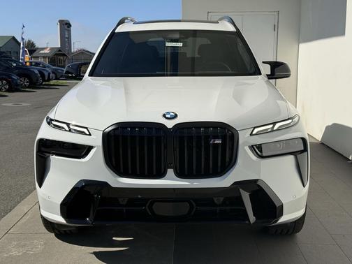 2026 BMW X7 M60i