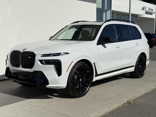 2026 BMW X7 M60i