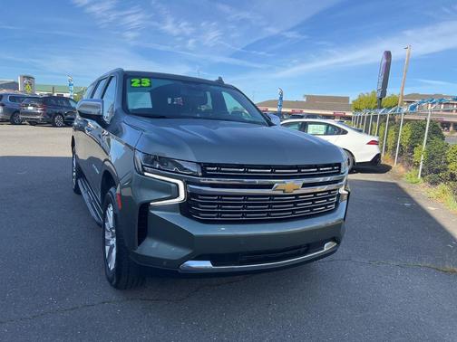 2023 Chevrolet Suburban Premier