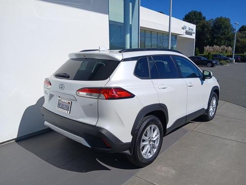 2022 Toyota Corolla Cross LE
