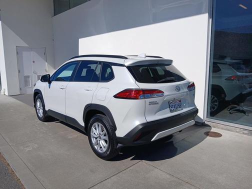 2022 Toyota Corolla Cross LE