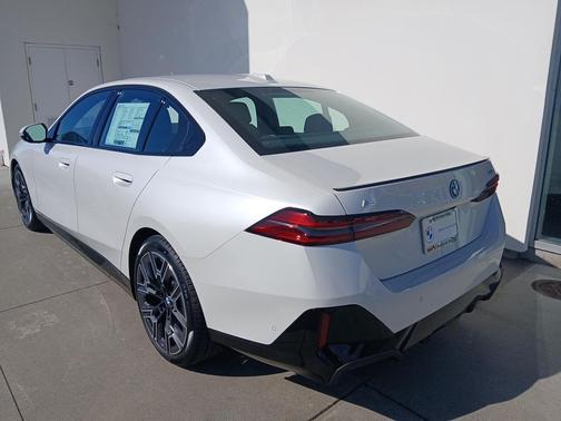 2026 BMW i5 eDrive40