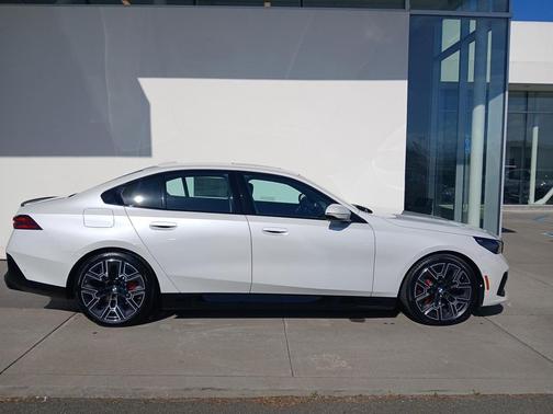 2026 BMW i5 eDrive40