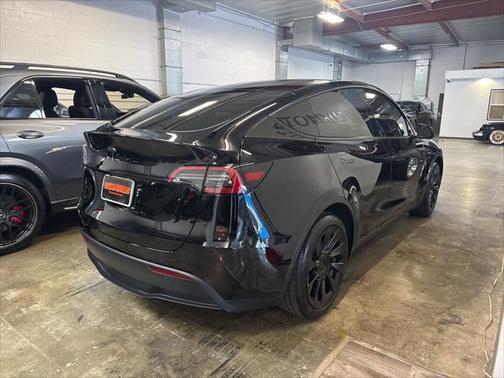 2024 Tesla Model Y Long Range Dual Motor All-Wheel Drive