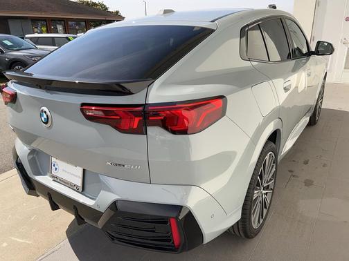 2025 BMW X2 xDrive28i