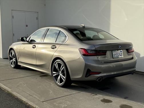 2022 BMW 330 330i