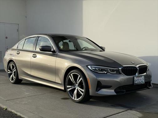 2022 BMW 330 330i