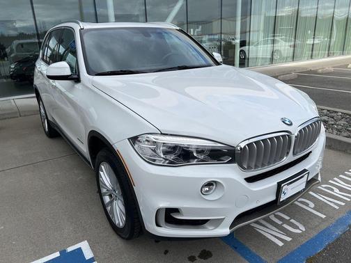 Alpine White 2017 BMW X5 xDrive35i