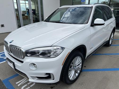Alpine White 2017 BMW X5 xDrive35i