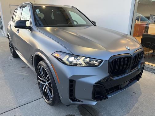 2026 BMW X5 M60i