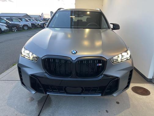 2026 BMW X5 M60i