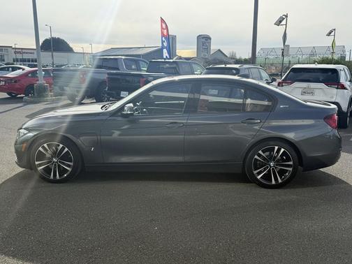 2018 BMW 330e iPerformance