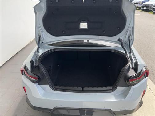 2022 BMW 230 i