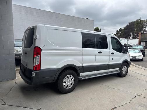 2018 Ford Transit-250 Base