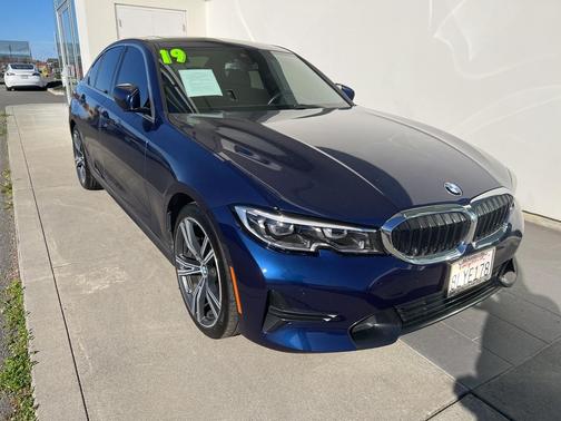 2019 BMW 330 330i
