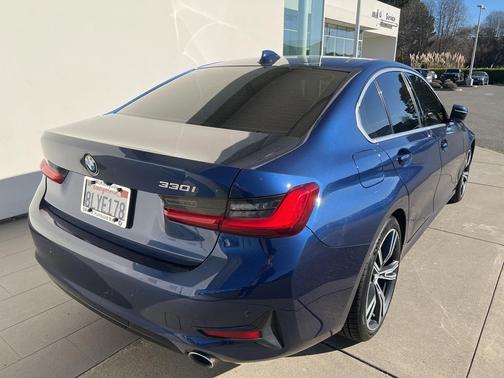 2019 BMW 330 330i