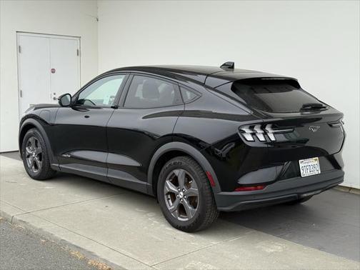 2022 Ford Mustang Mach-E Select