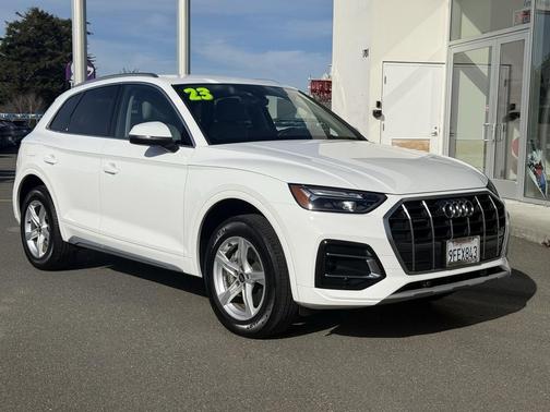 2023 Audi Q5 40 Premium