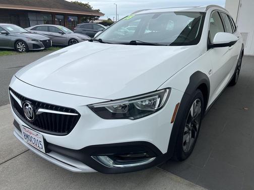 2018 Buick Regal TourX Preferred
