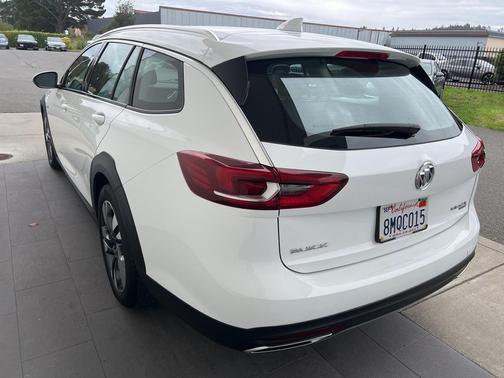 2018 Buick Regal TourX Preferred