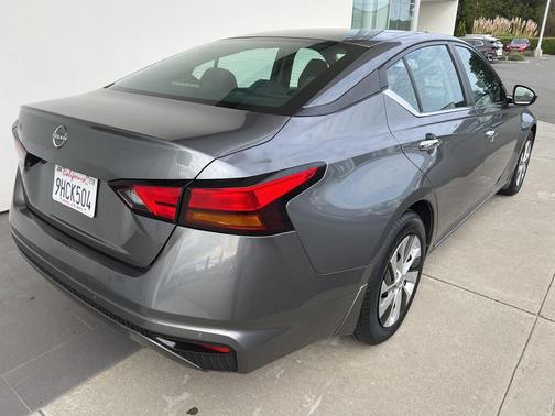 2023 Nissan Altima S FWD