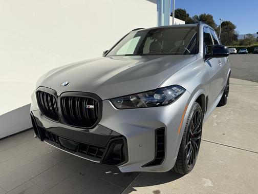 2025 BMW X5 M60i